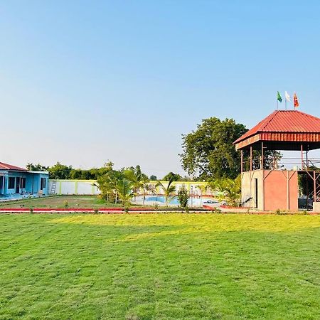 Vrundavan Home Stay And Village Resort Kevadia Buitenkant foto