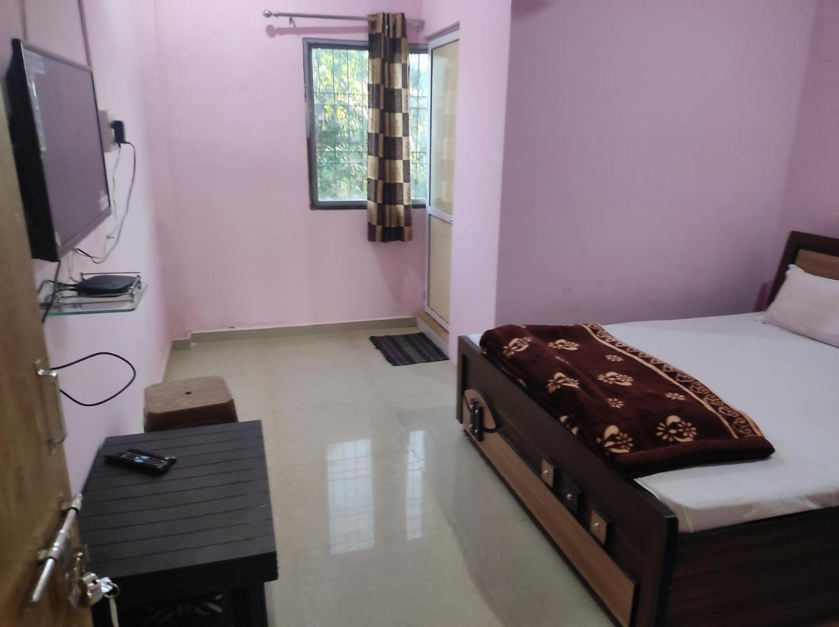 Vrundavan Home Stay And Village Resort Kevadia Buitenkant foto