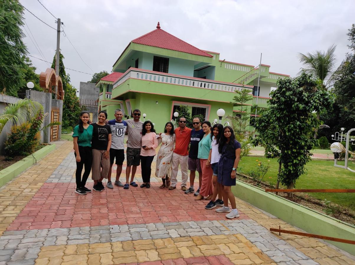 Vrundavan Home Stay And Village Resort Kevadia Buitenkant foto